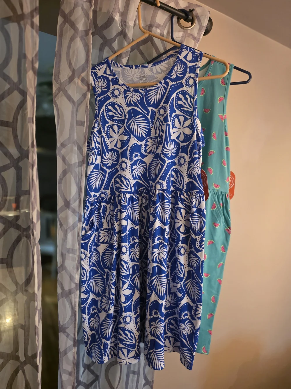 Girls' Sleeveless Print Dress's Size XXL (18)  Lot Of 6 Multi Print